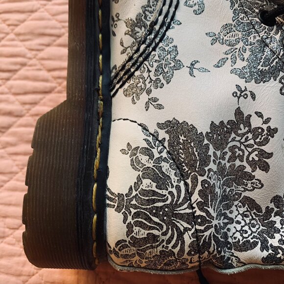 Vintage Dr Martens boots - Black White Floral - 9 US W - Picture 4 of 9